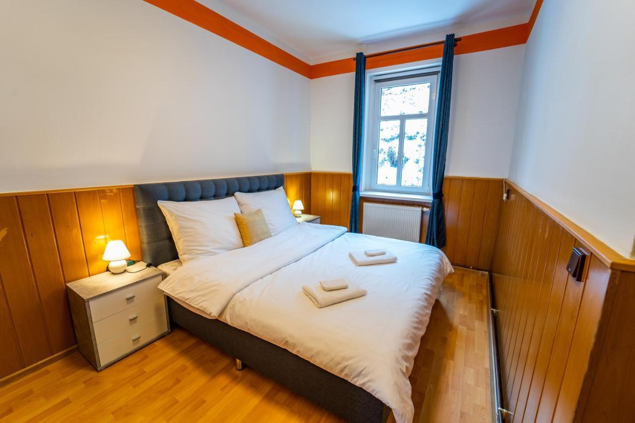 Tuan Long Apartments Jachymov Exterior photo